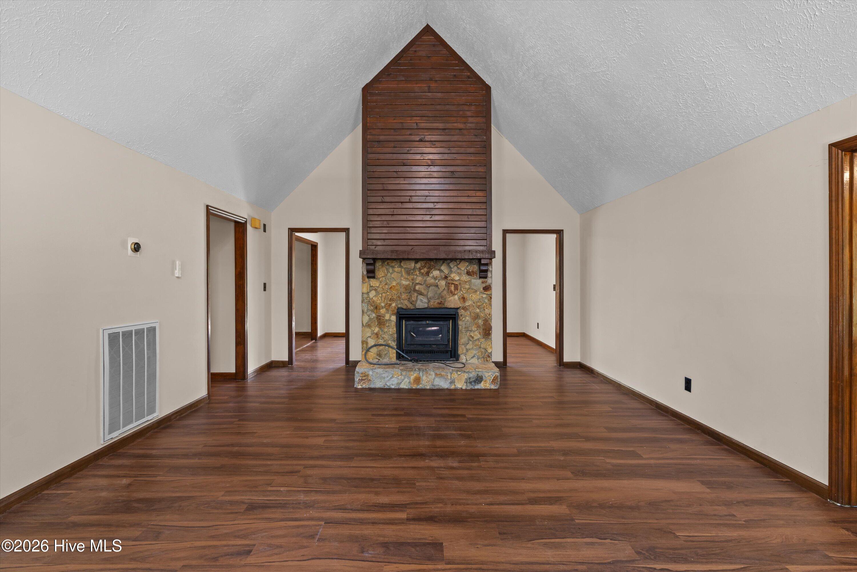 107 Ashwood Drive Property Photo 11