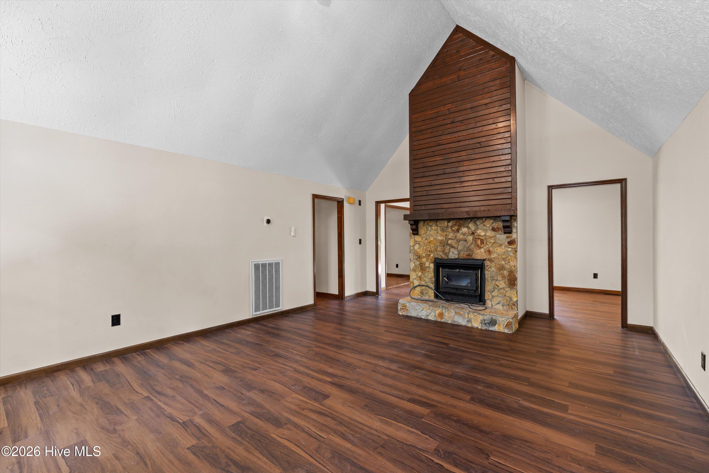 107 Ashwood Drive Property Photo 13