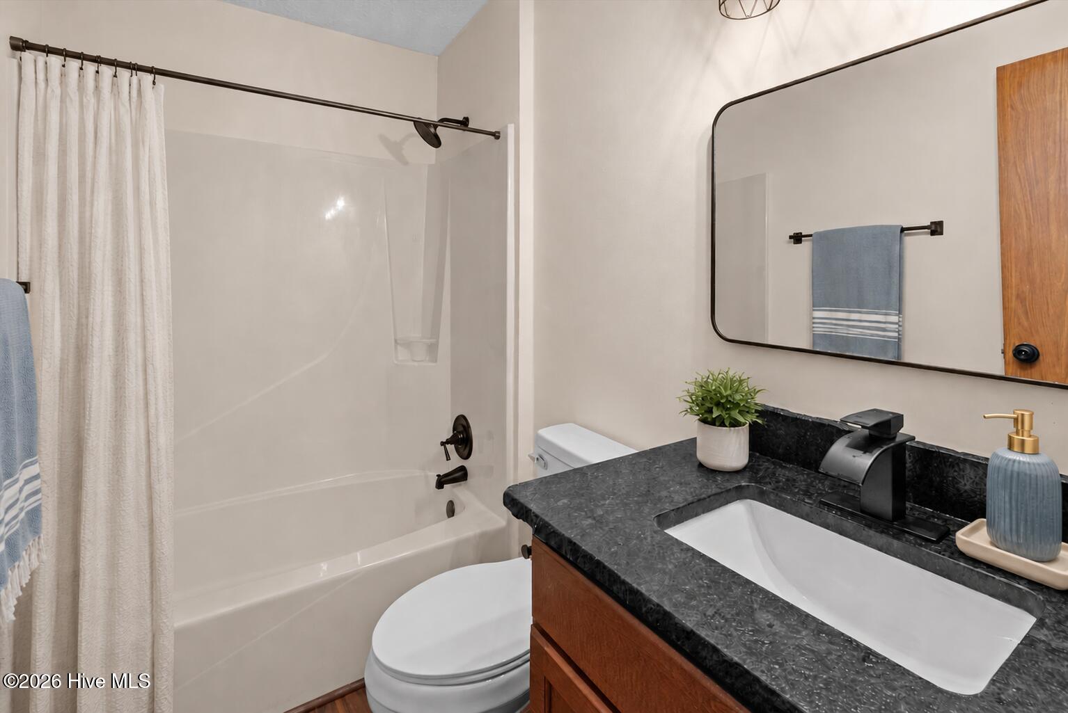 107 Ashwood Drive Property Photo 18