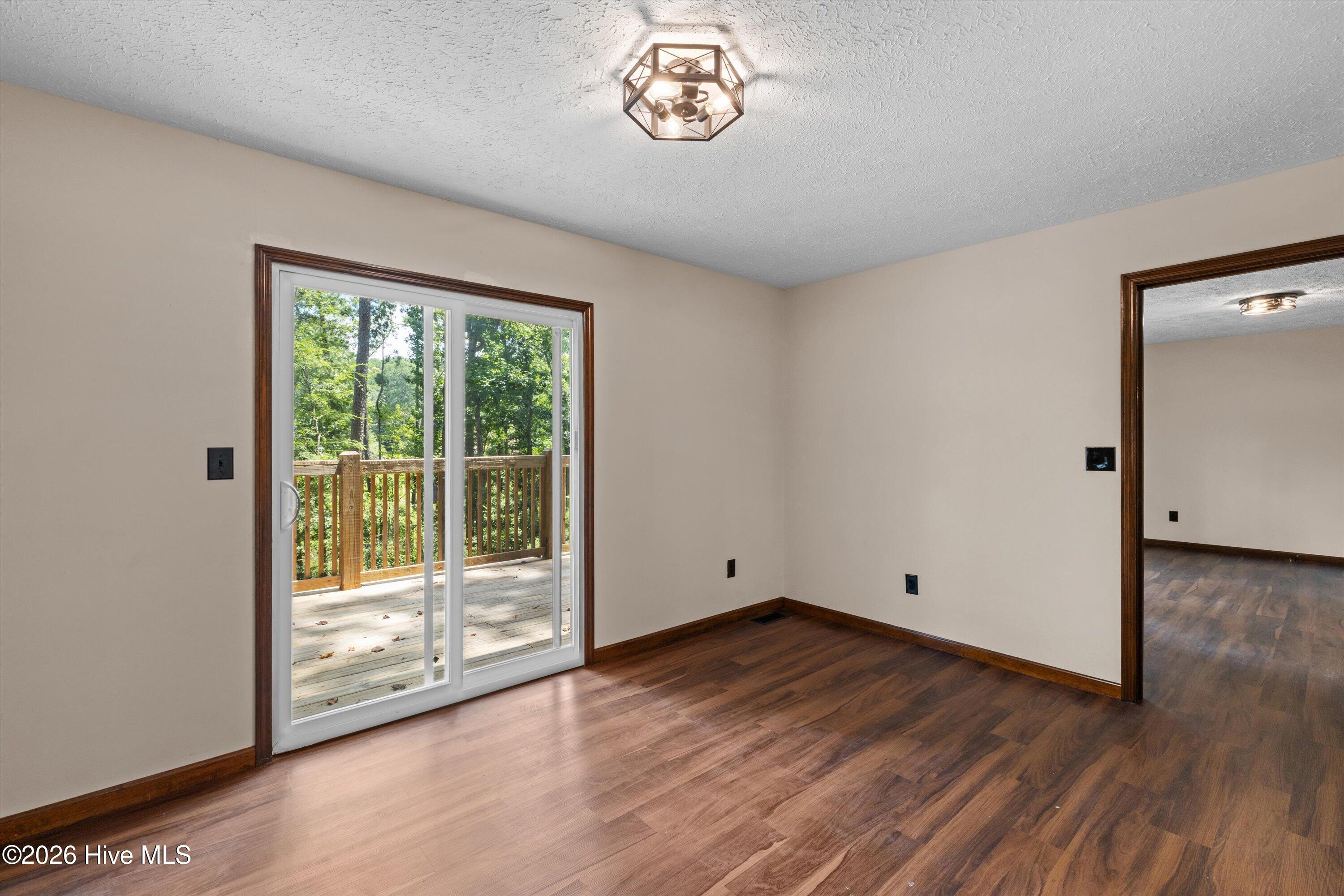 107 Ashwood Drive Property Photo 22