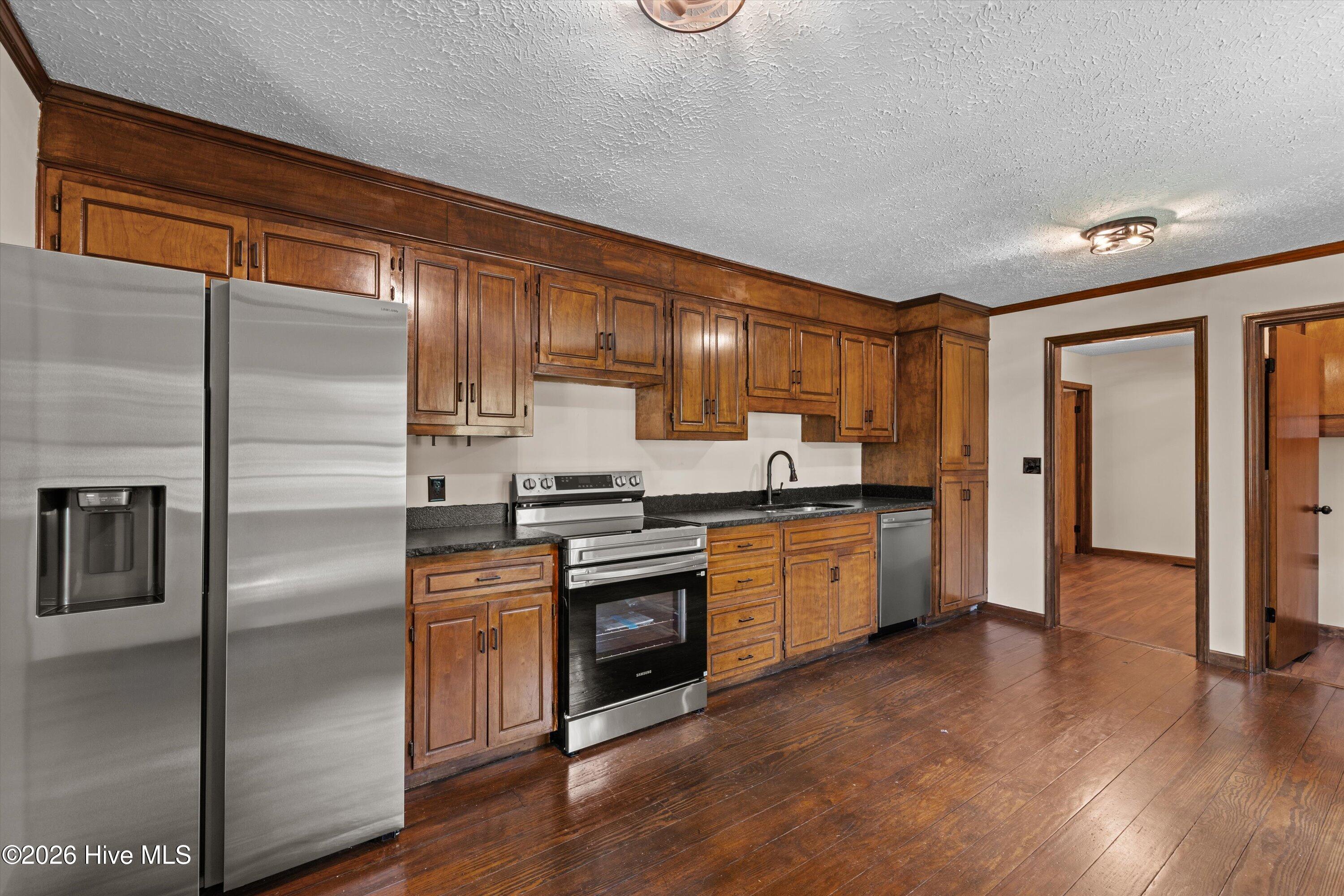 107 Ashwood Drive Property Photo 27
