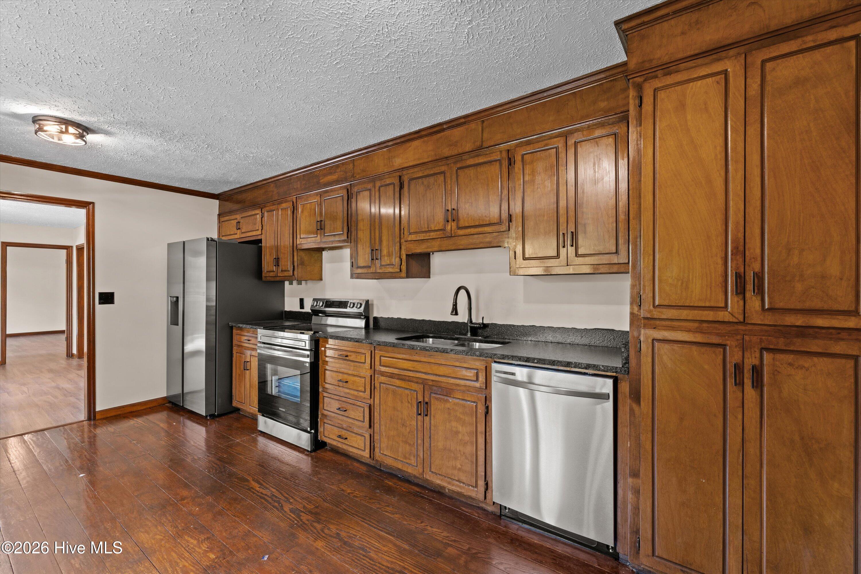 107 Ashwood Drive Property Photo 28