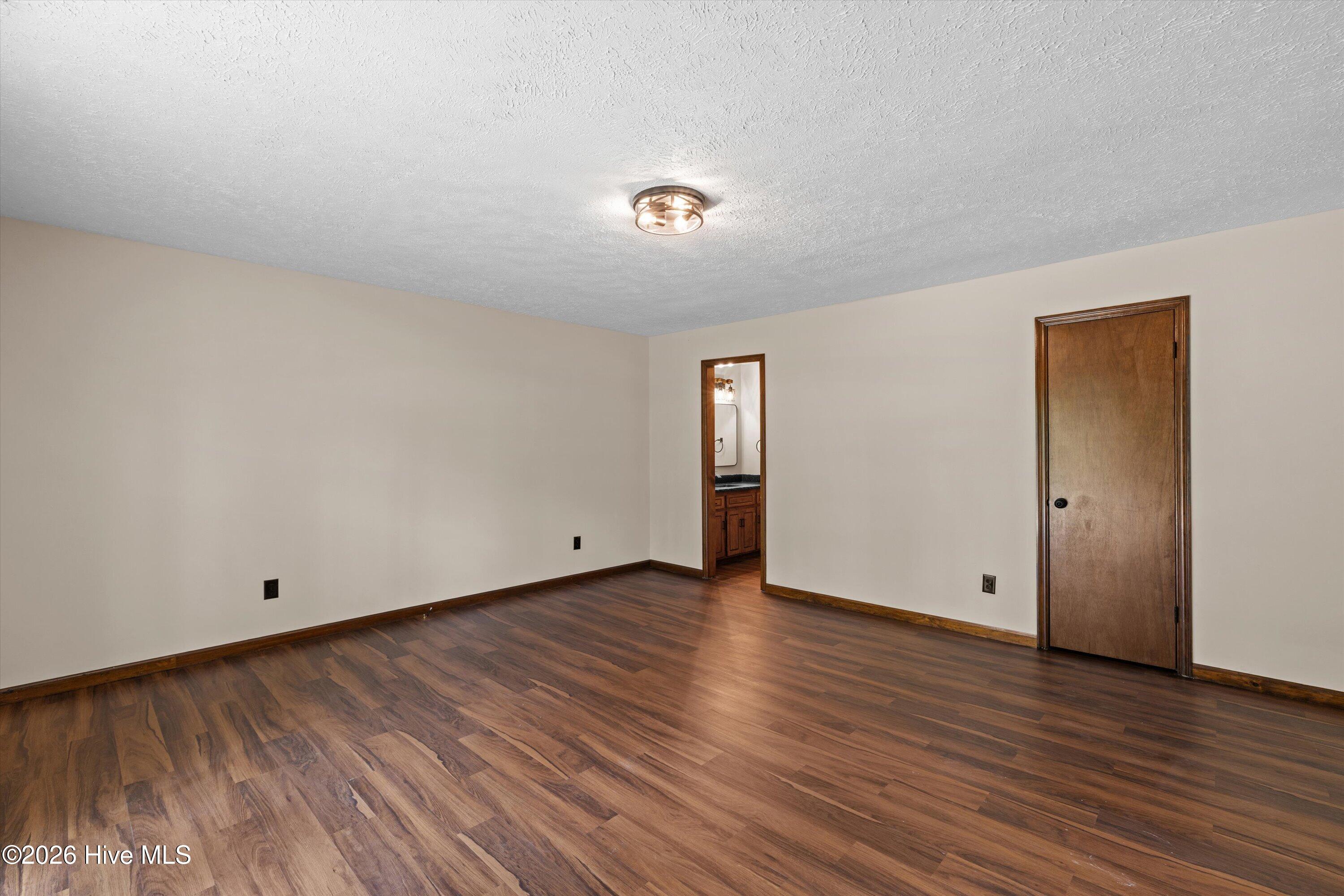107 Ashwood Drive Property Photo 32