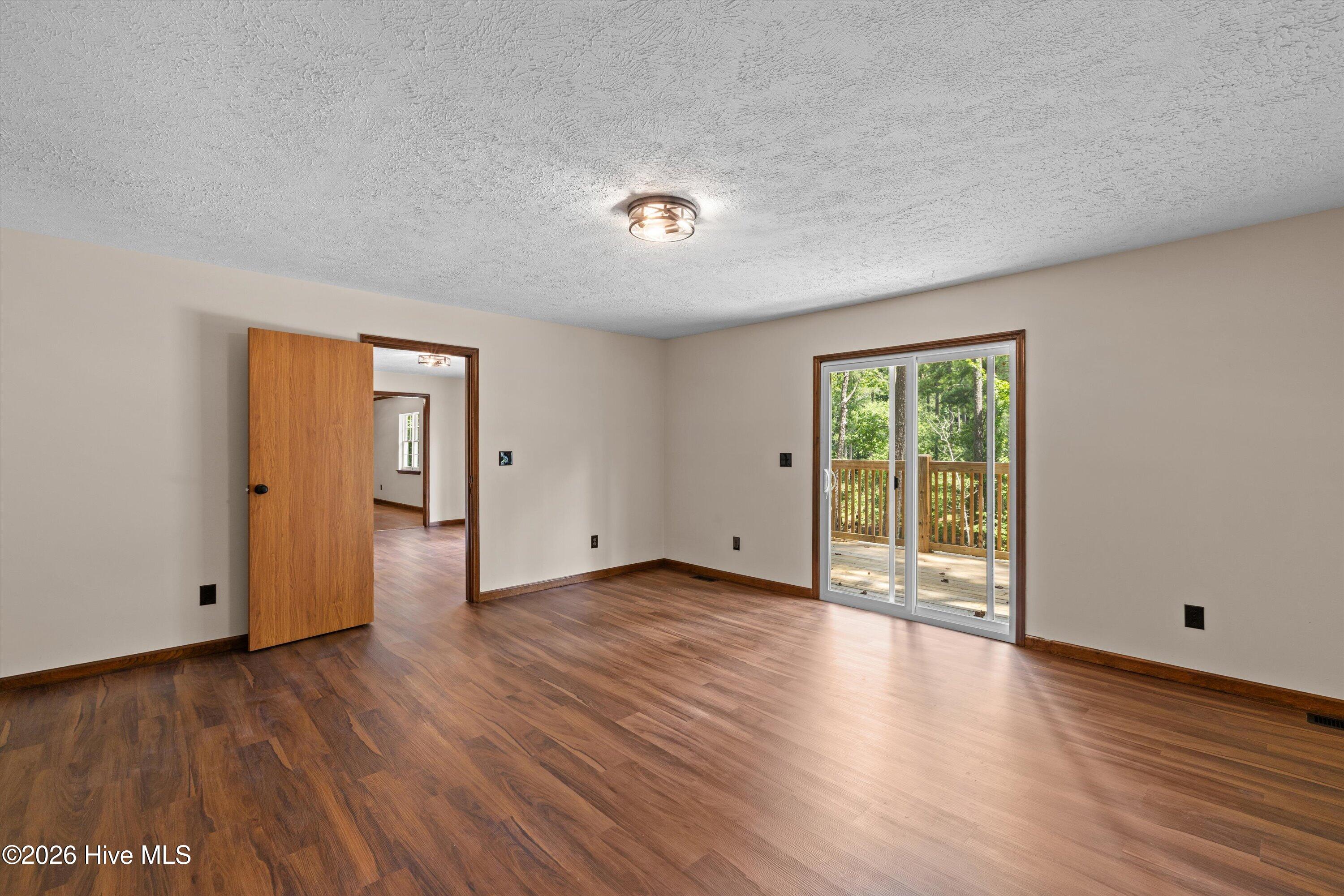 107 Ashwood Drive Property Photo 33