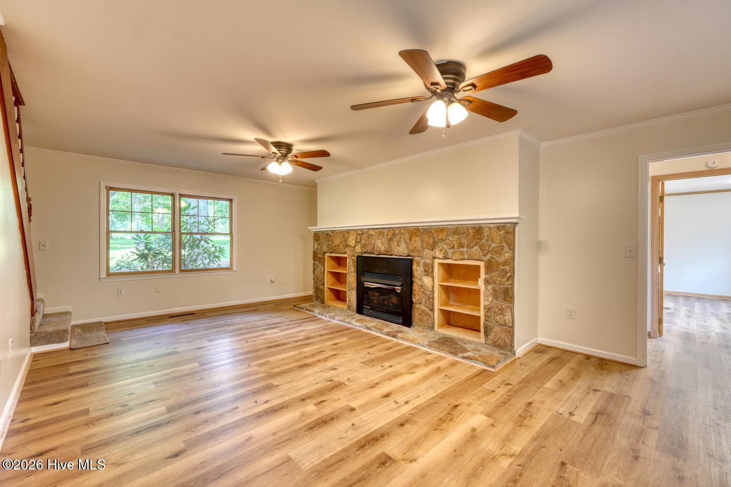 151 Sharp Top Circle Property Photo 5