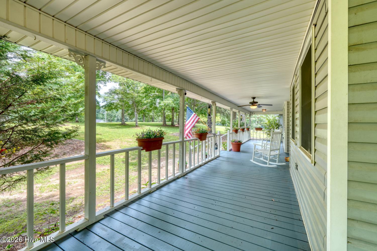 151 Sharp Top Circle Property Photo 9