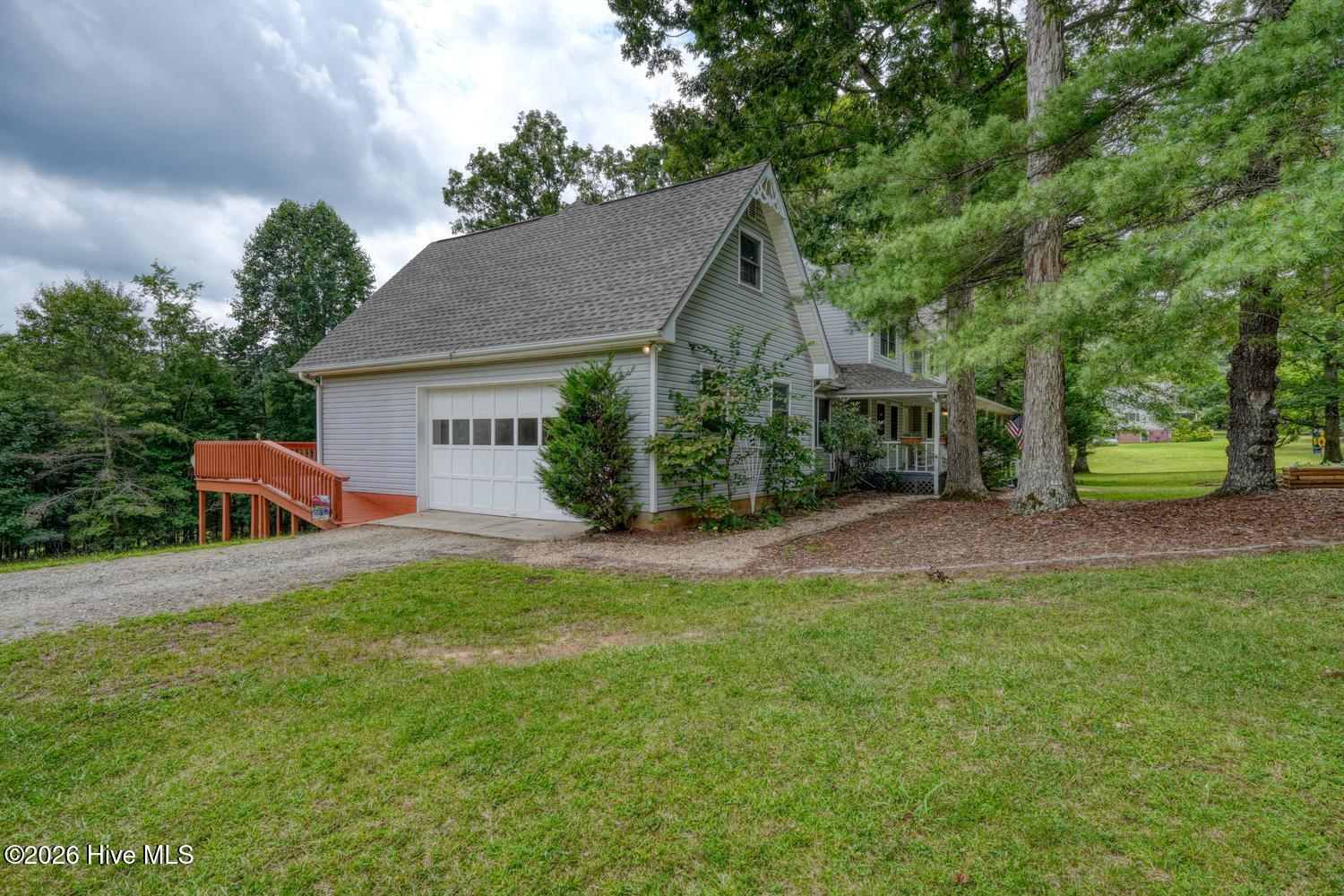 151 Sharp Top Circle Property Photo 10
