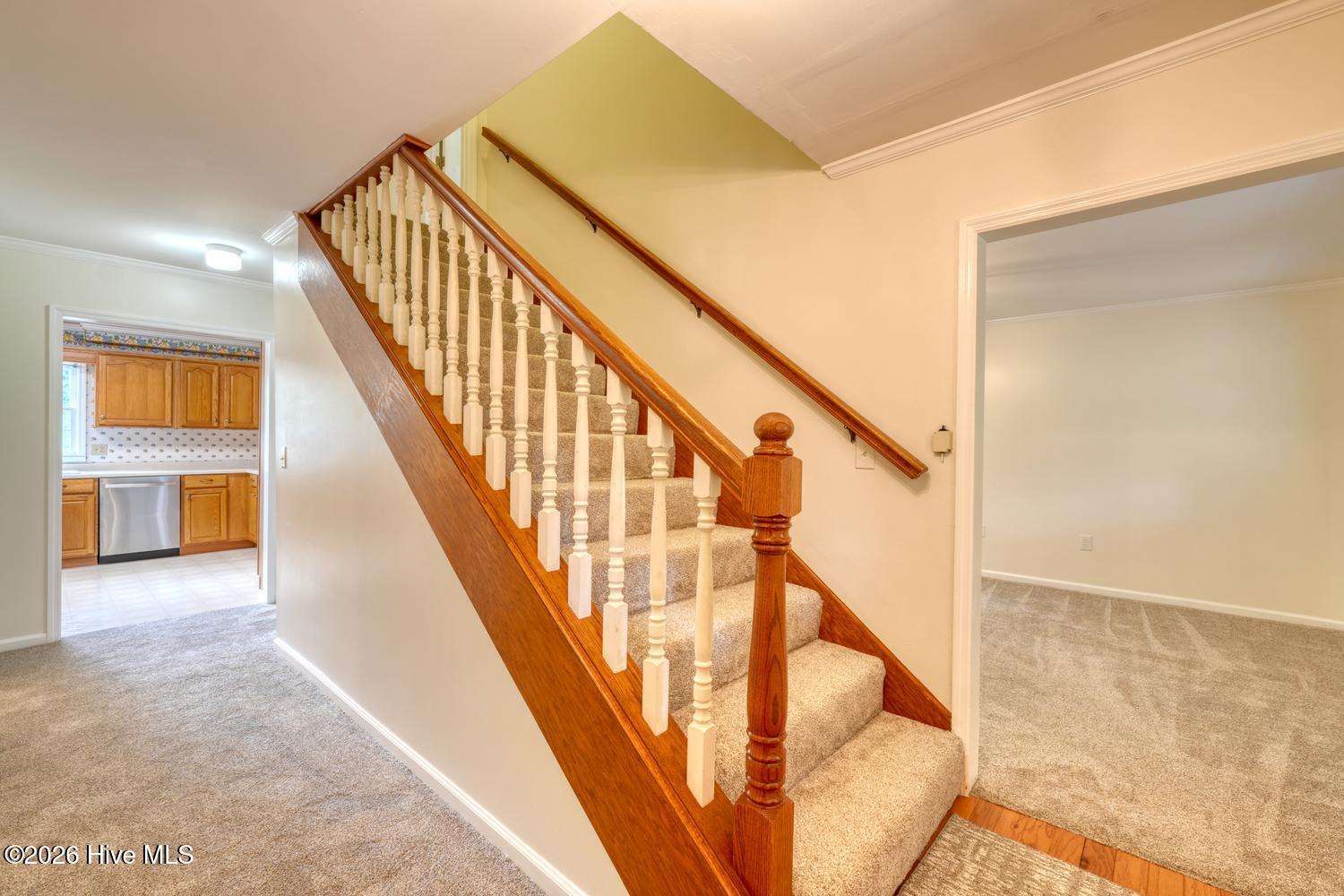 151 Sharp Top Circle Property Photo 12