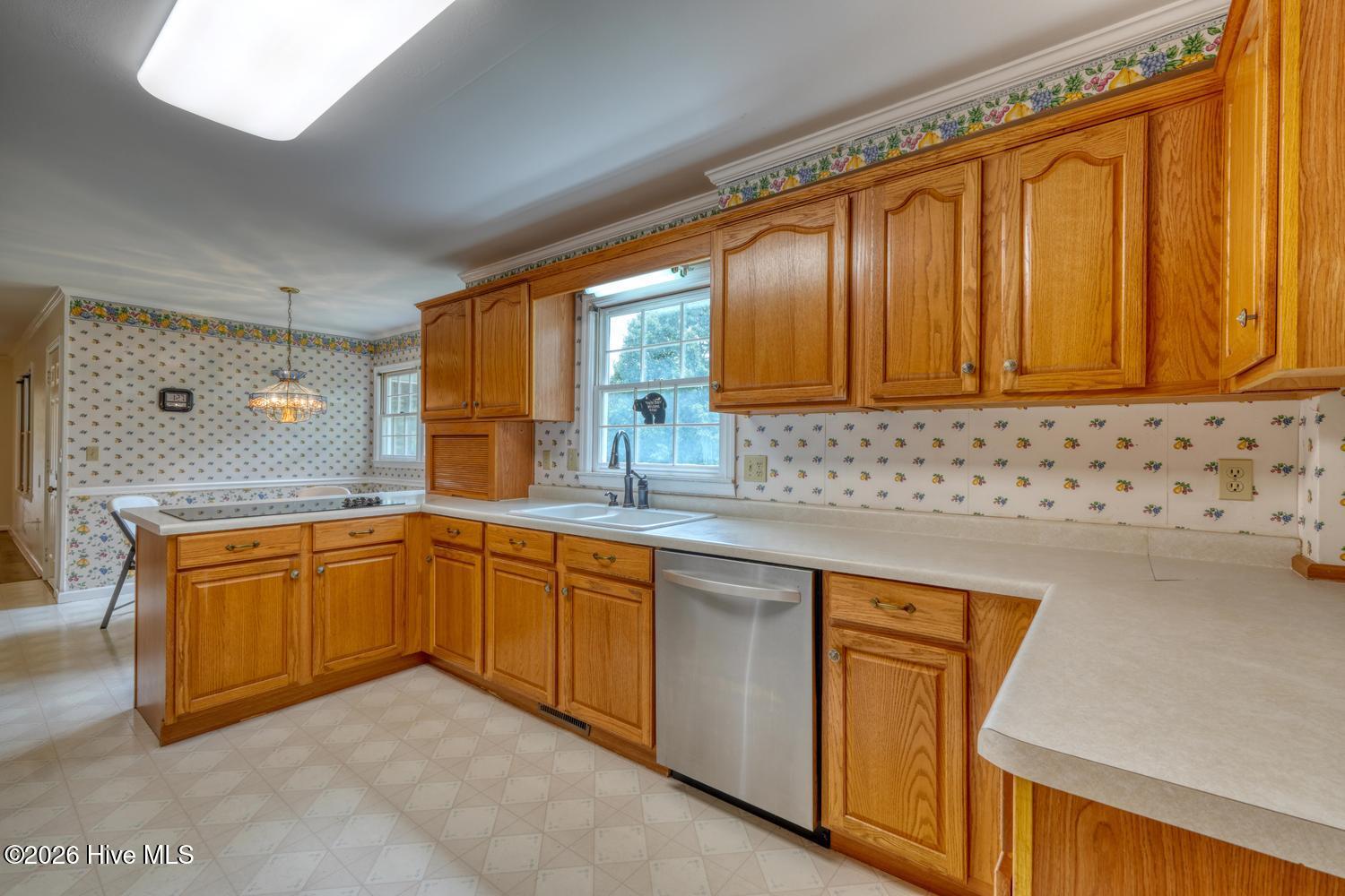 151 Sharp Top Circle Property Photo 18