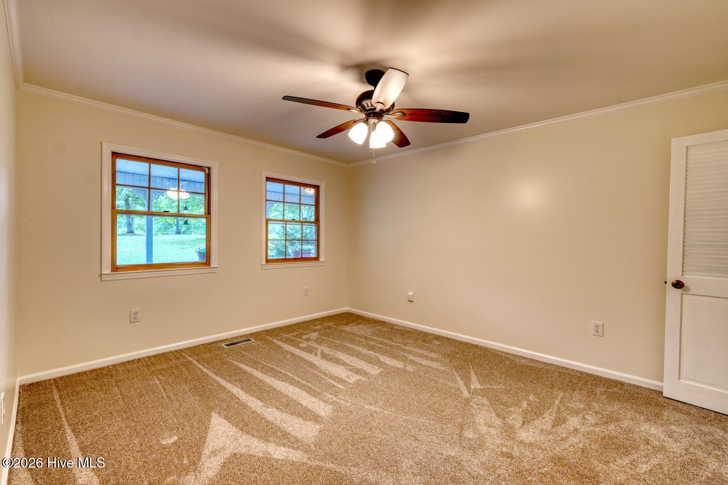 151 Sharp Top Circle Property Photo 26