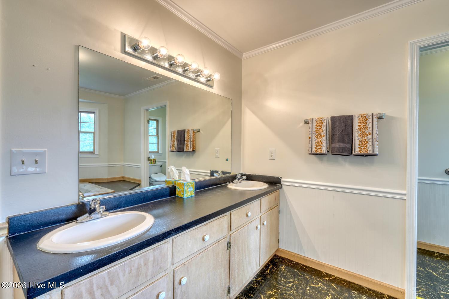 151 Sharp Top Circle Property Photo 37