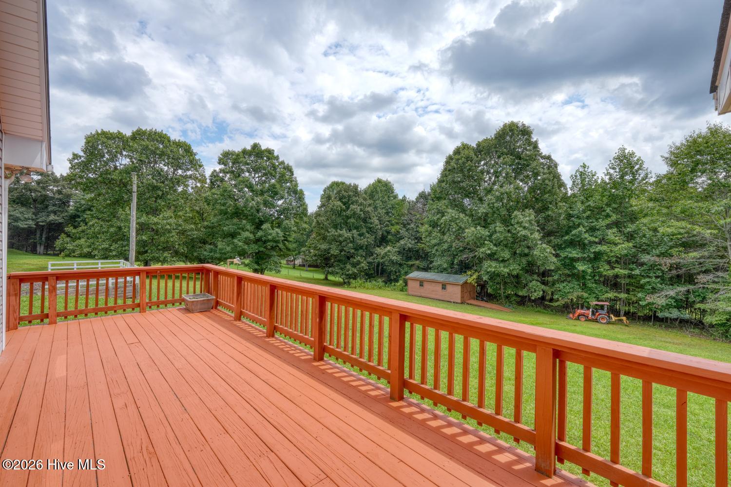 151 Sharp Top Circle Property Photo 44