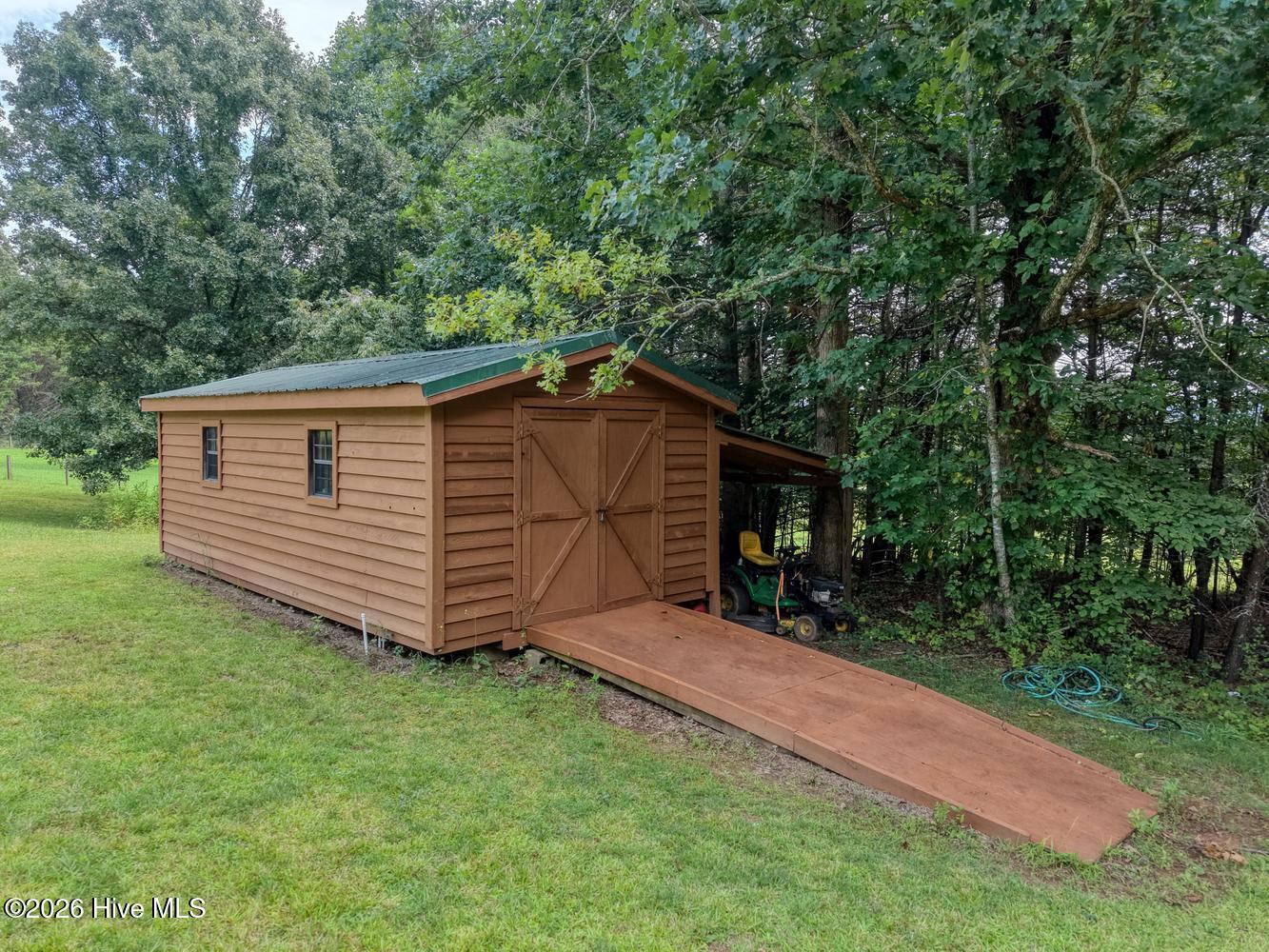 151 Sharp Top Circle Property Photo 46