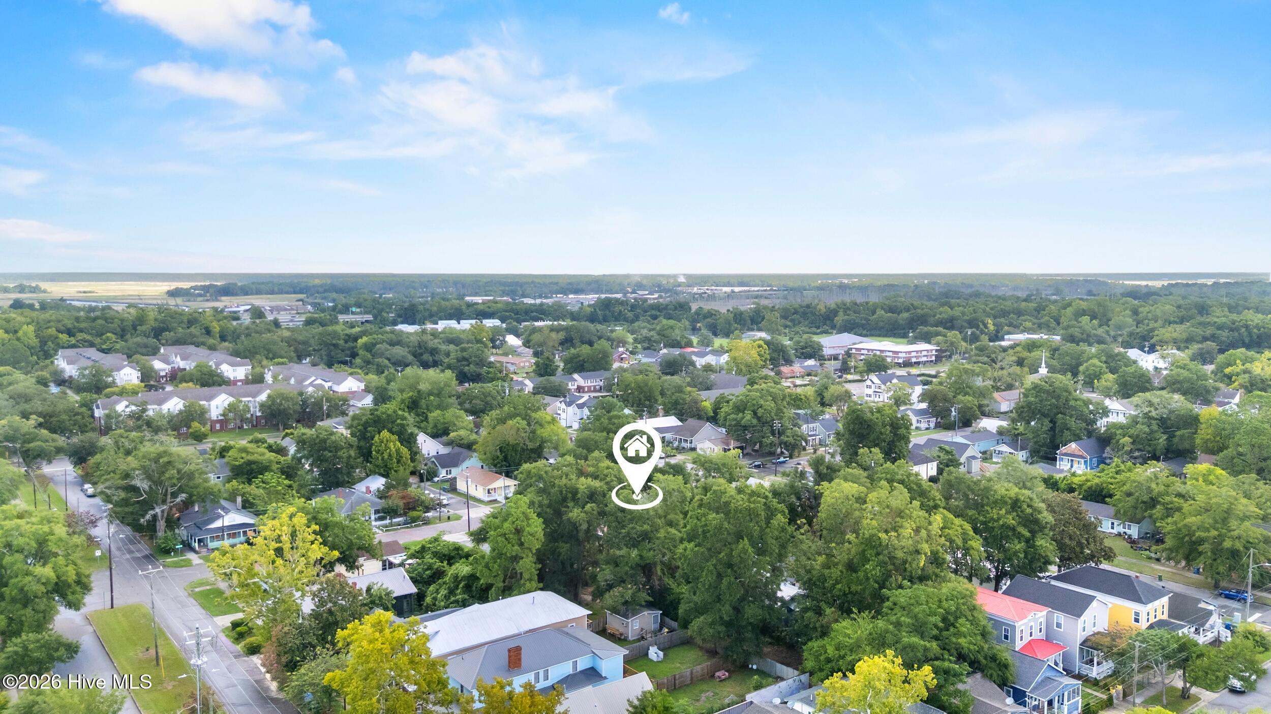 521 Swann Street Property Photo 33