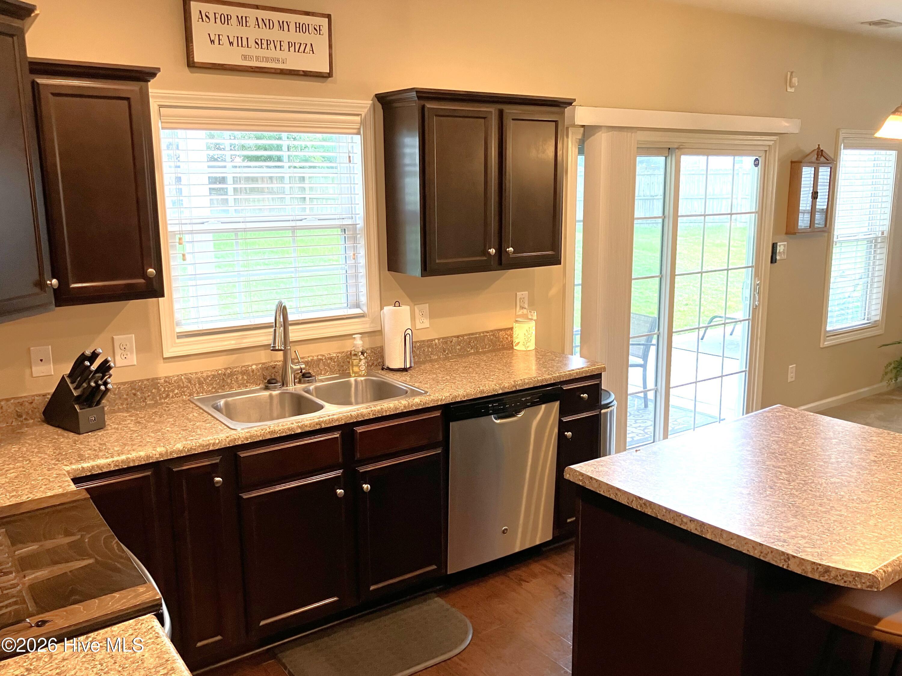 711 Opus Court Property Photo 10