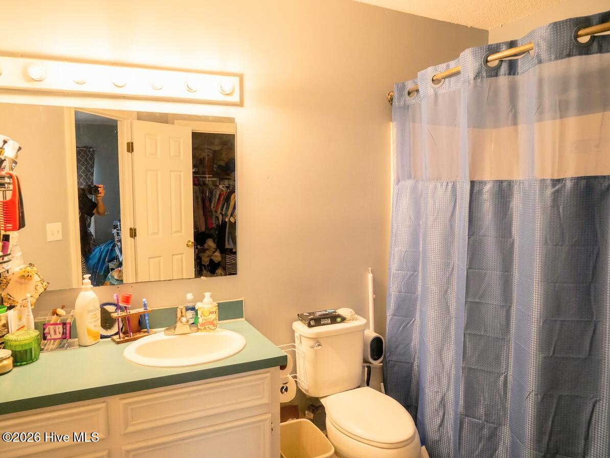 4212 West Prince Road Property Photo 12