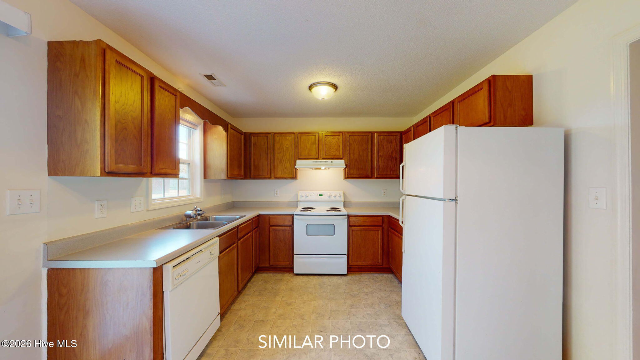 105 E Coopers Court Property Photo 7