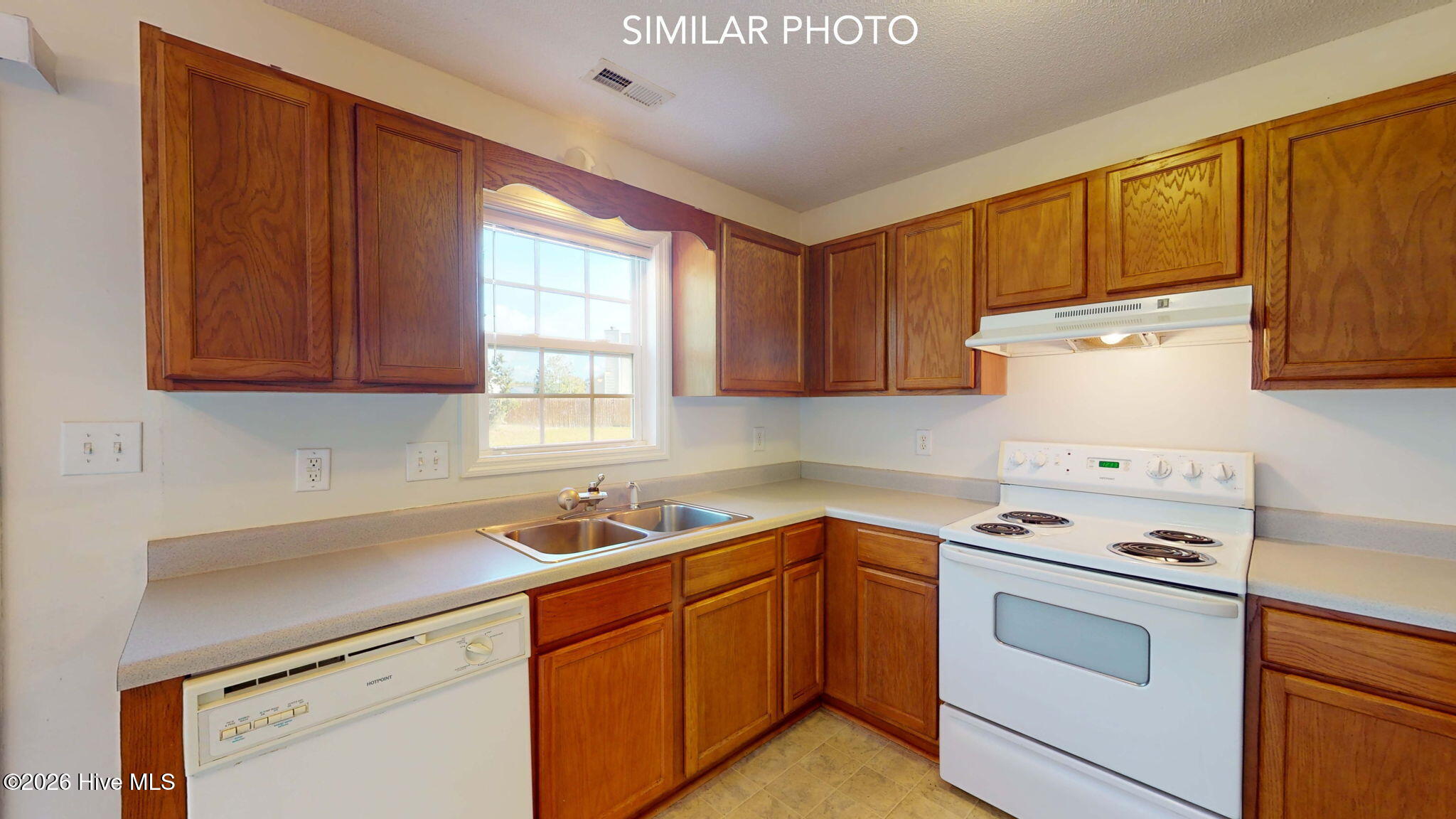 105 E Coopers Court Property Photo 8