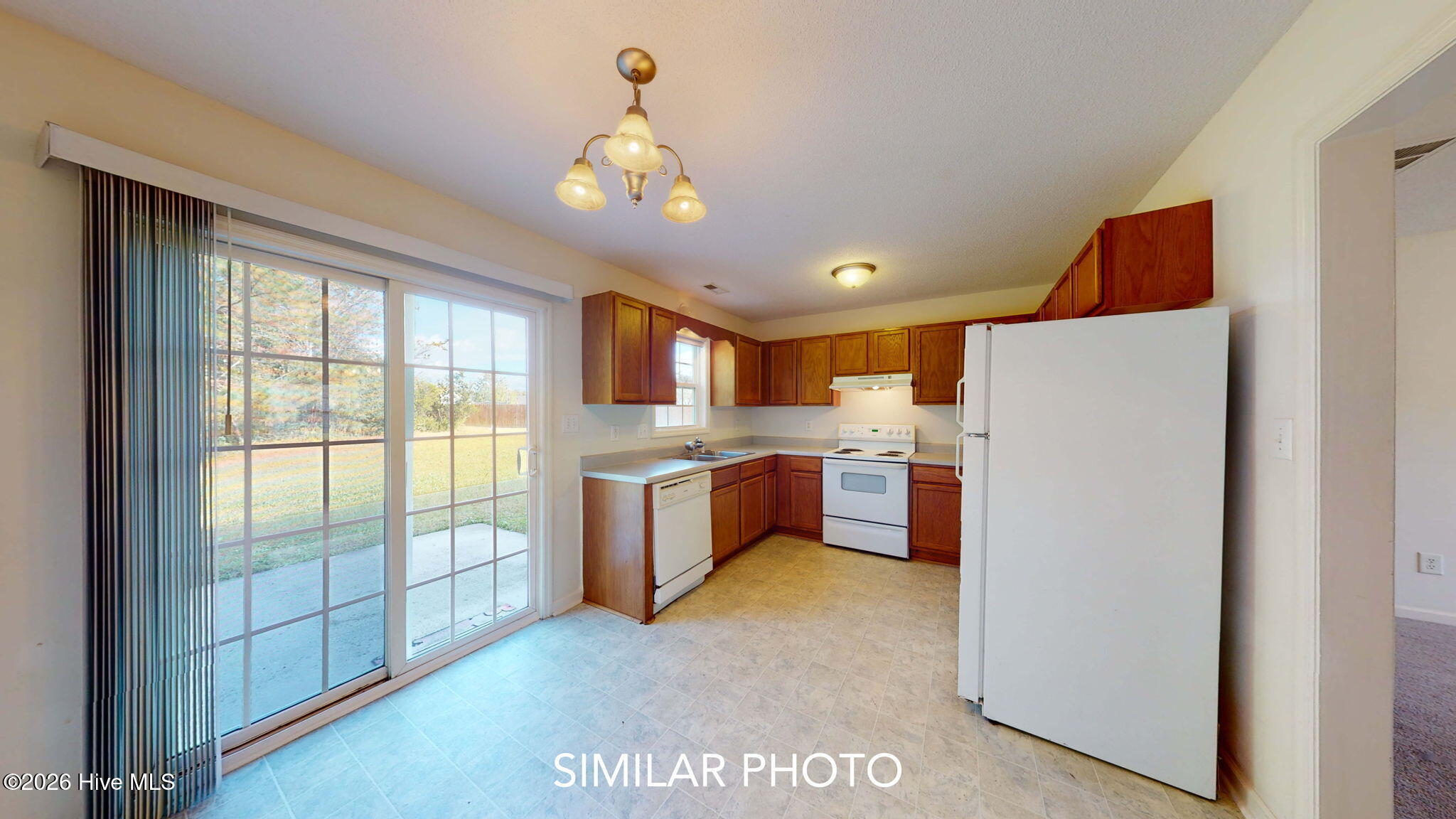 105 E Coopers Court Property Photo 10