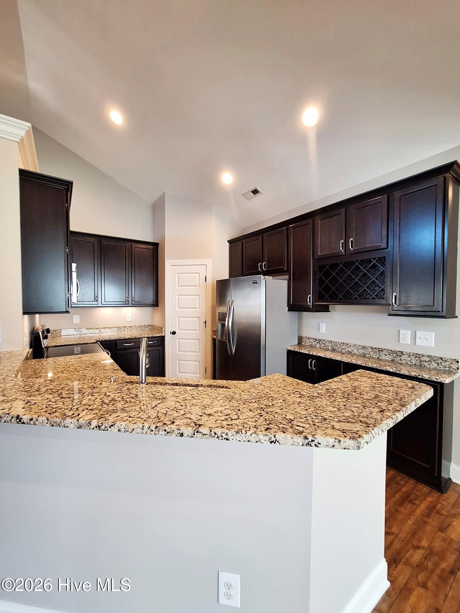 2109 Remington Court B Property Photo 3