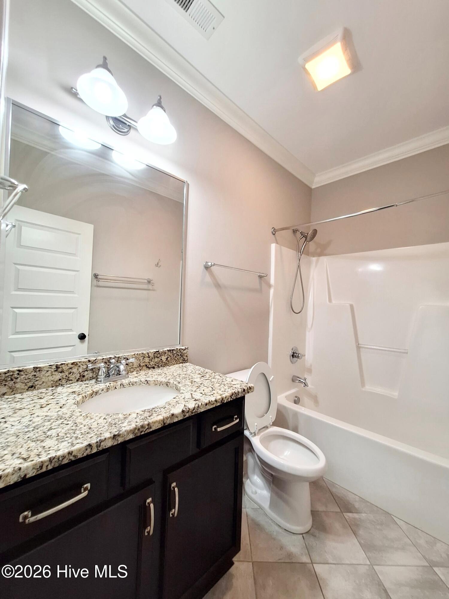 2109 Remington Court B Property Photo 10
