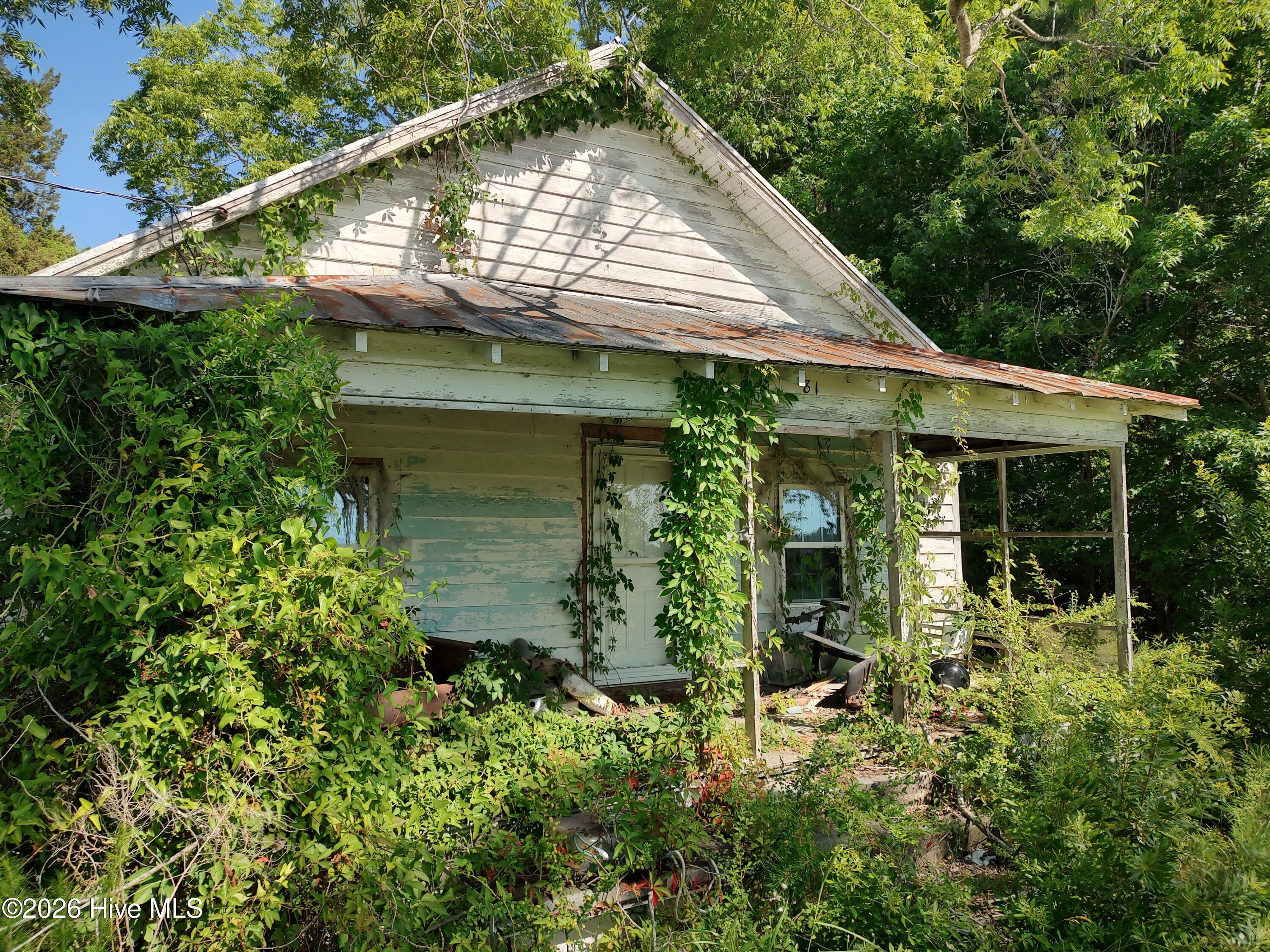 81 Griggs Road Property Photo 1