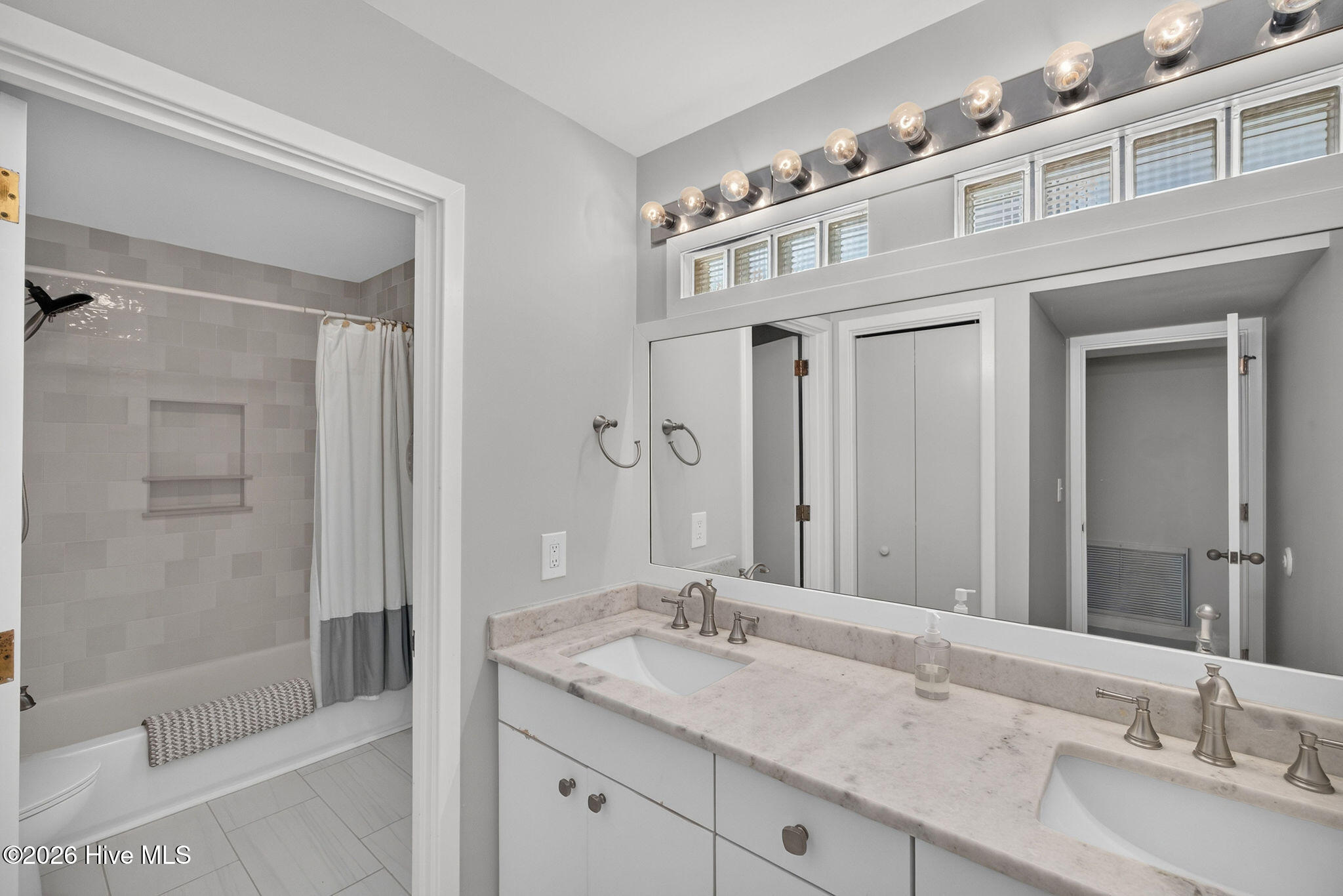 1113 Fort Fisher Boulevard S (share #4) Property Photo 25