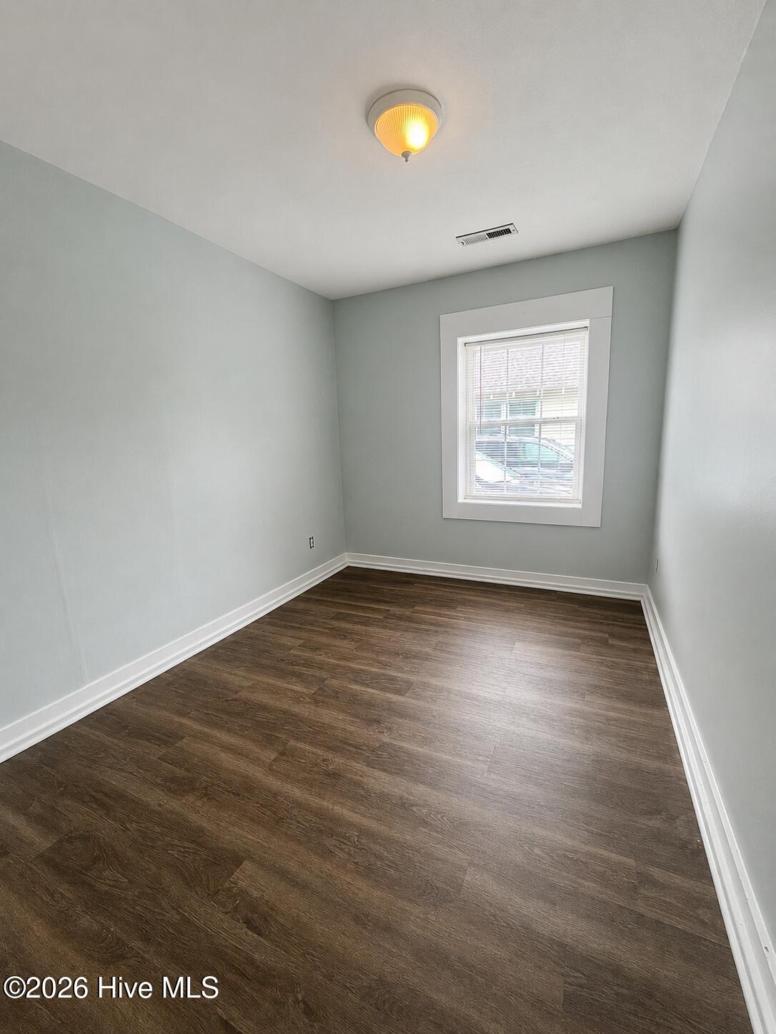 1303 King Street Property Photo 6