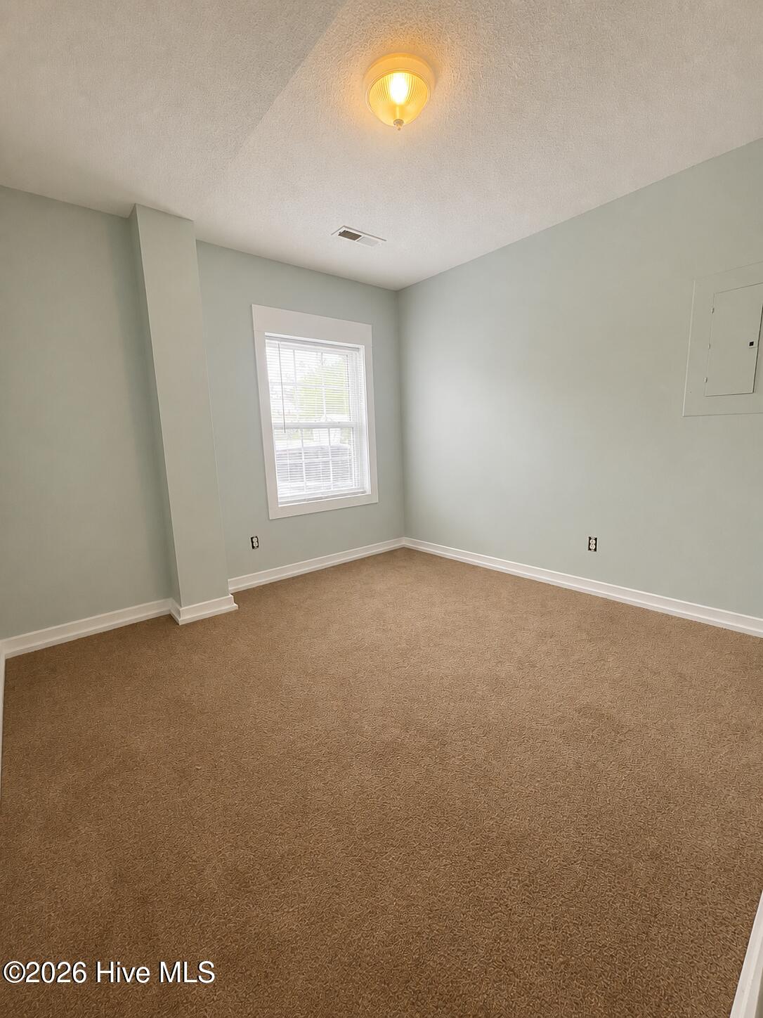 1303 King Street Property Photo 7