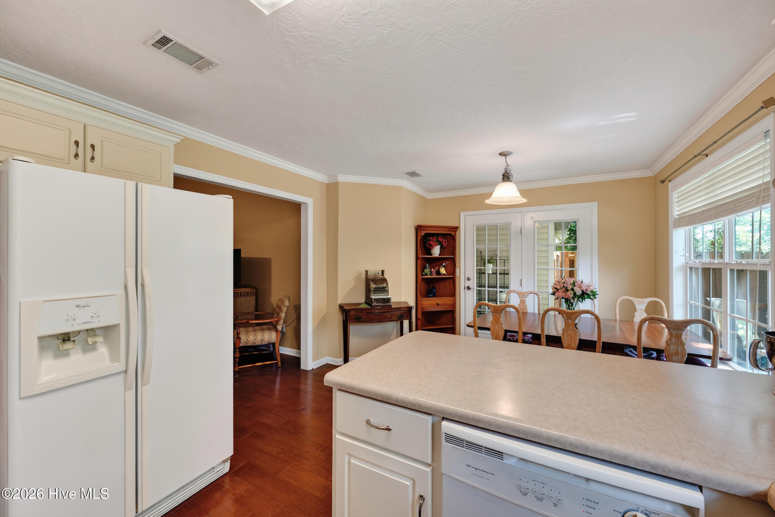 1165 Carriage Drive Property Photo 15