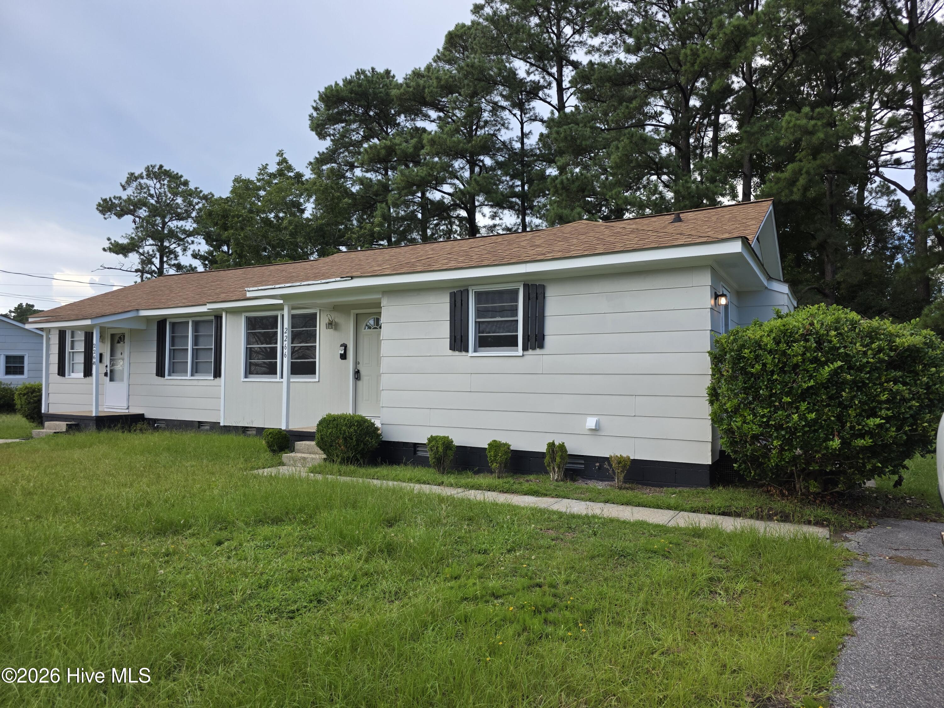 2266 Onslow Drive Property Photo 2