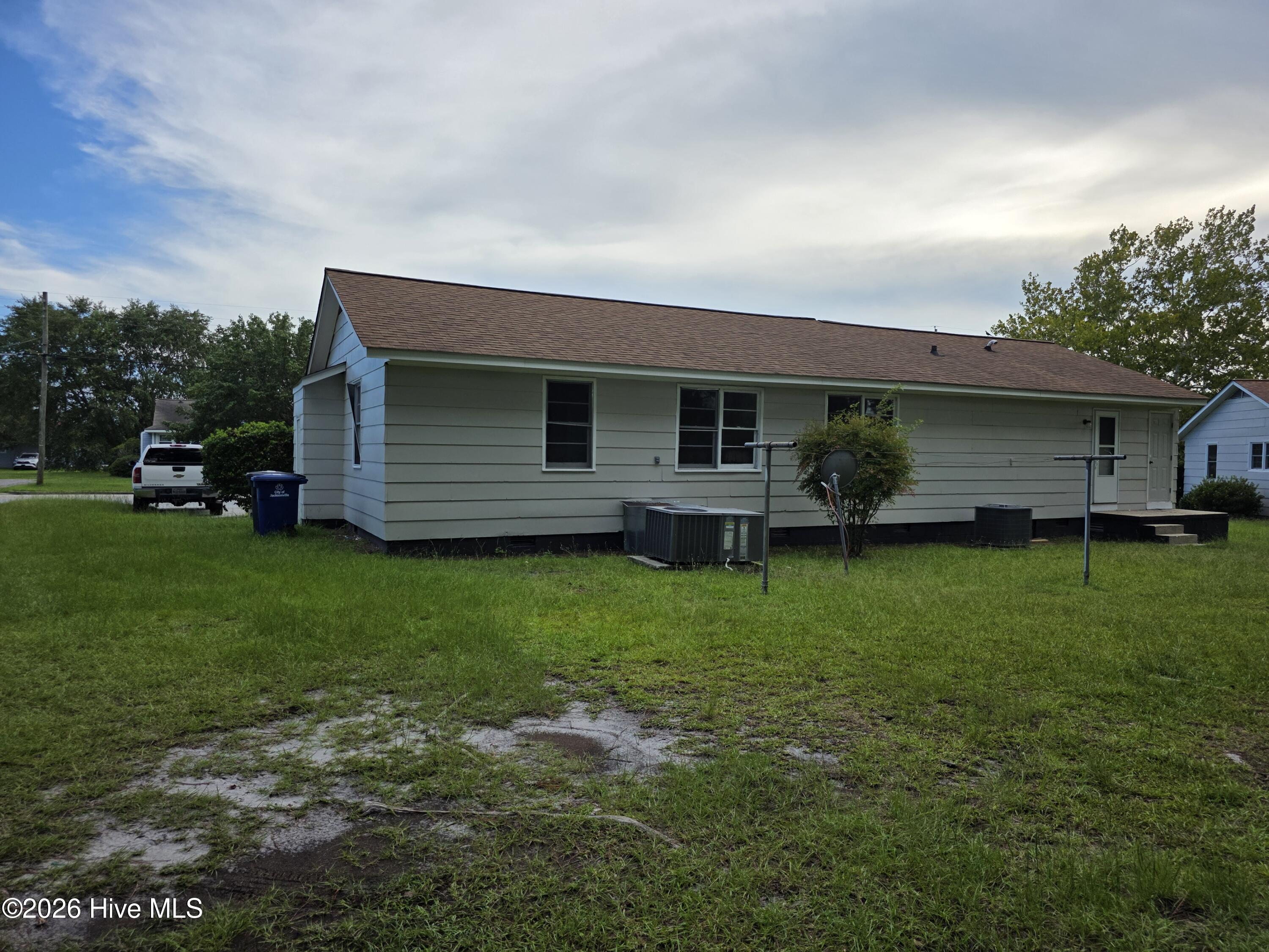 2266 Onslow Drive Property Photo 17