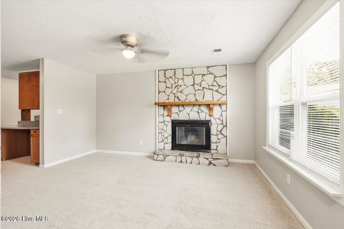 1910 Neptune Drive Property Photo 4