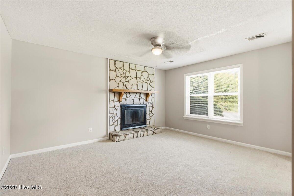 1910 Neptune Drive Property Photo 5