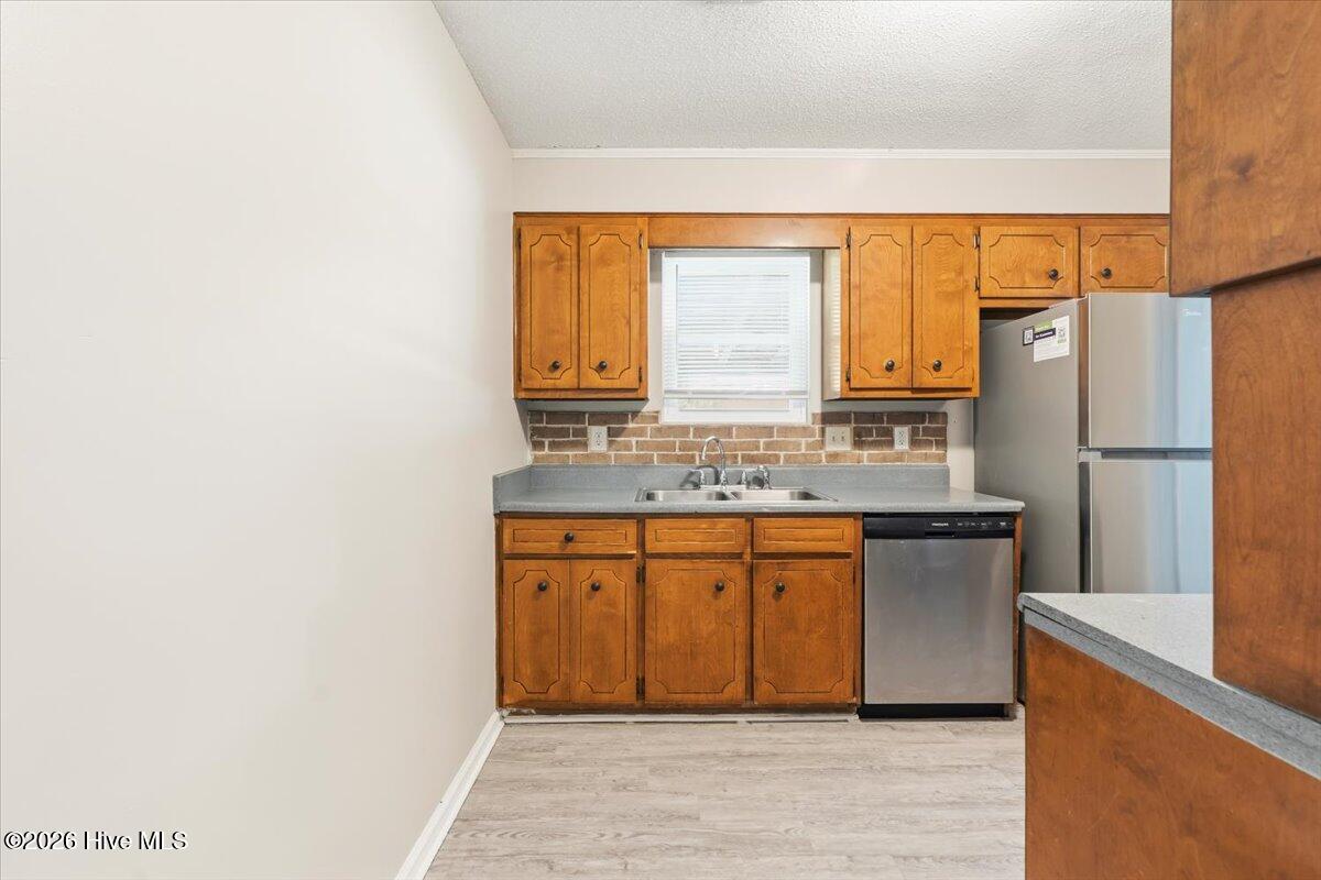 1910 Neptune Drive Property Photo 10
