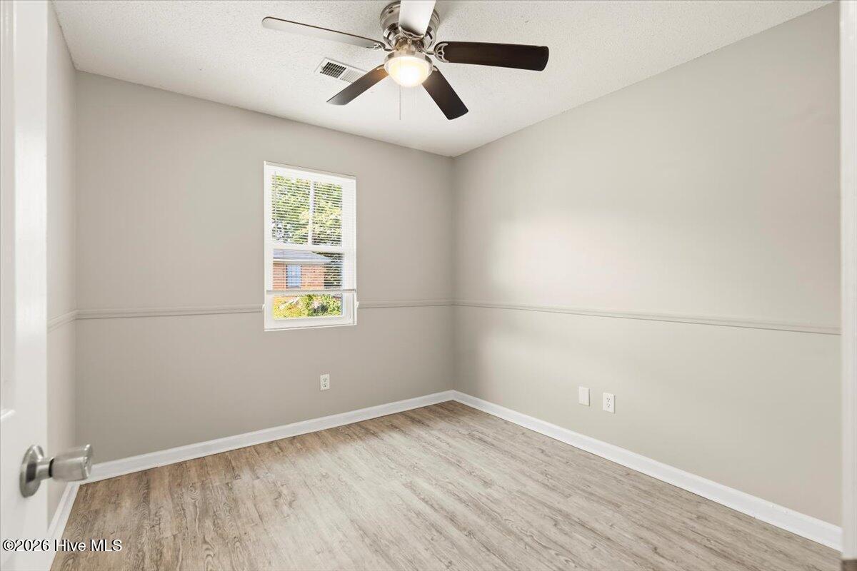 1910 Neptune Drive Property Photo 18