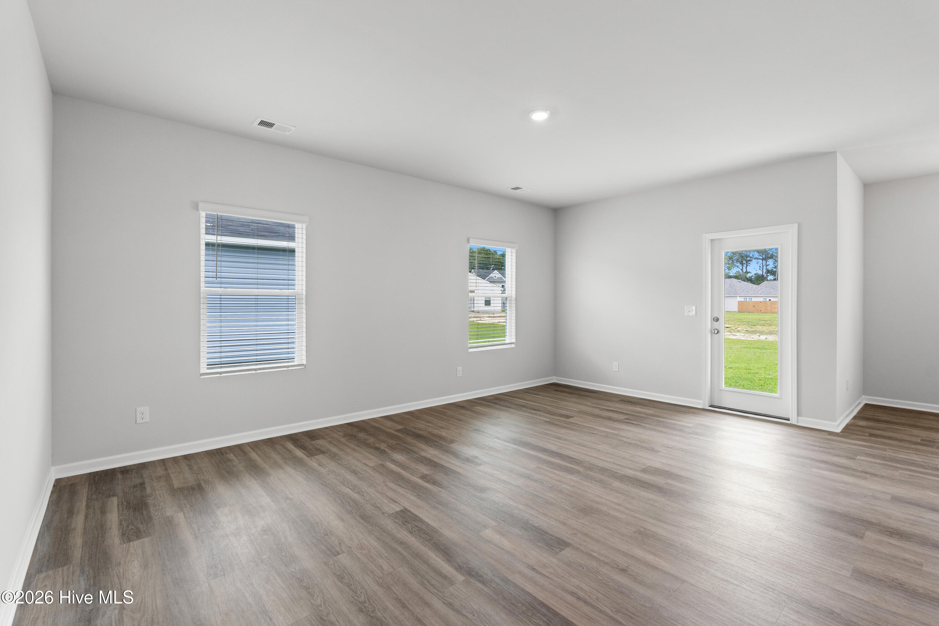 144 N Squires Run Lane Property Photo 11