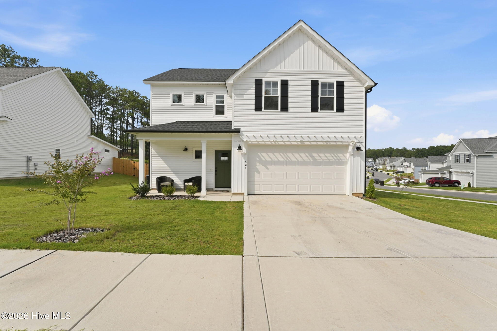 621 Chambers Drive Property Photo 1