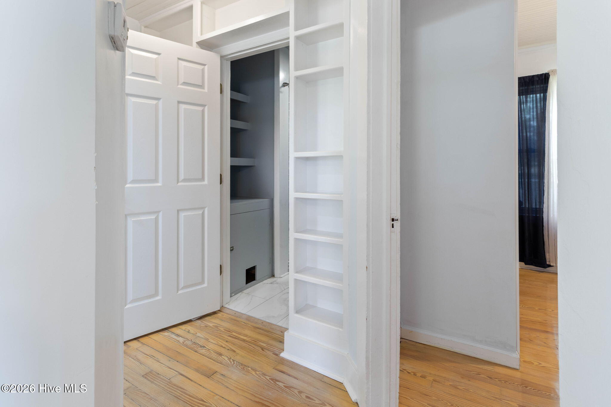 707 E Broad Street Property Photo 19