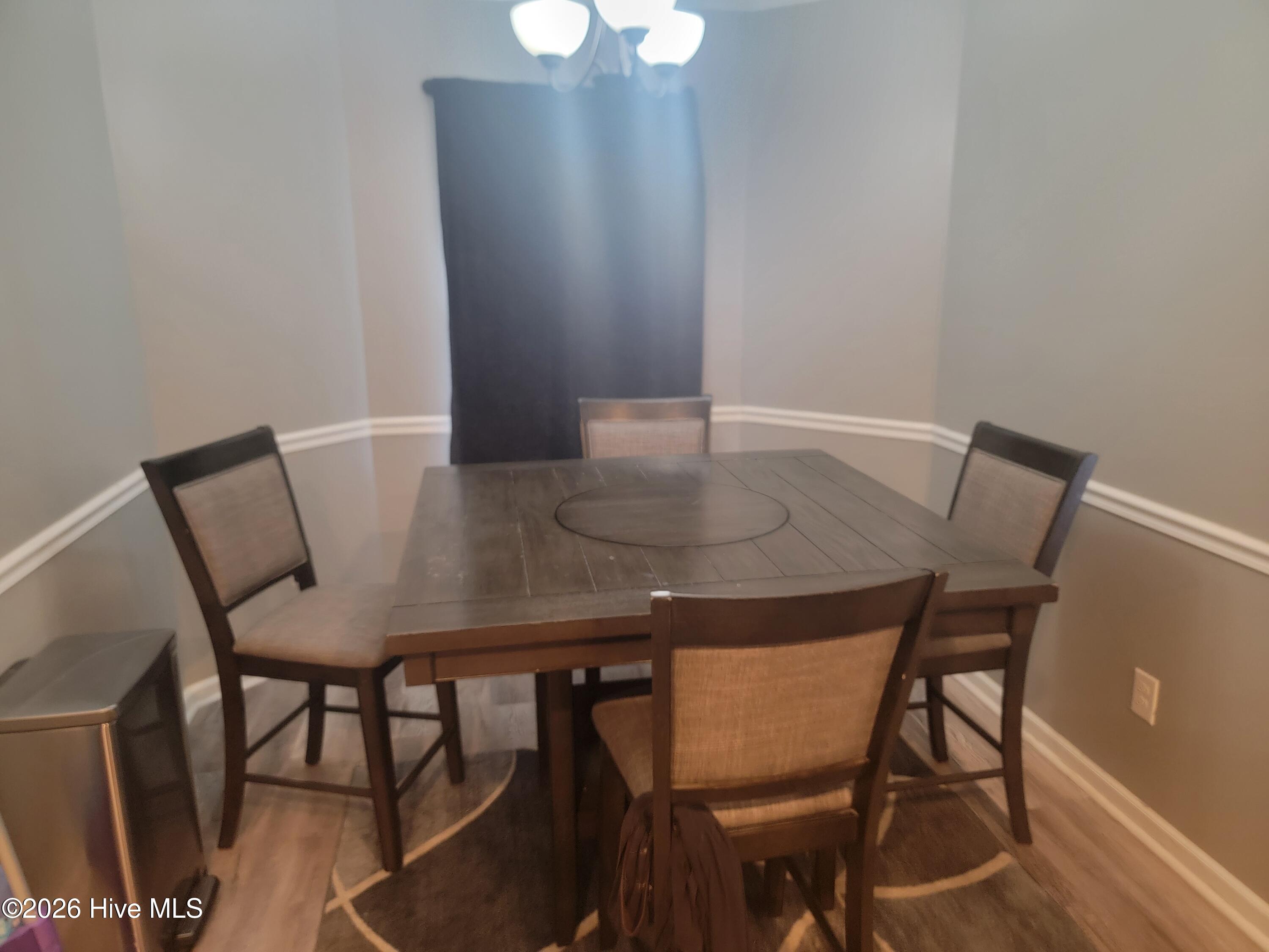 810 Reynolds Court Property Photo 8