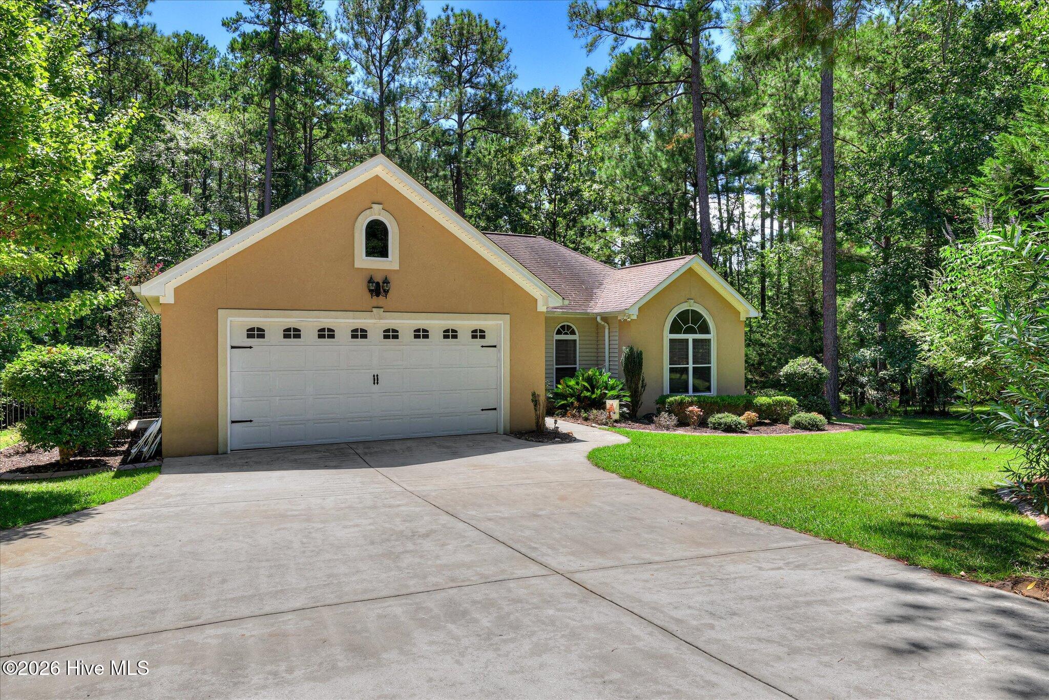 806 Sturbridge Drive Property Photo 4