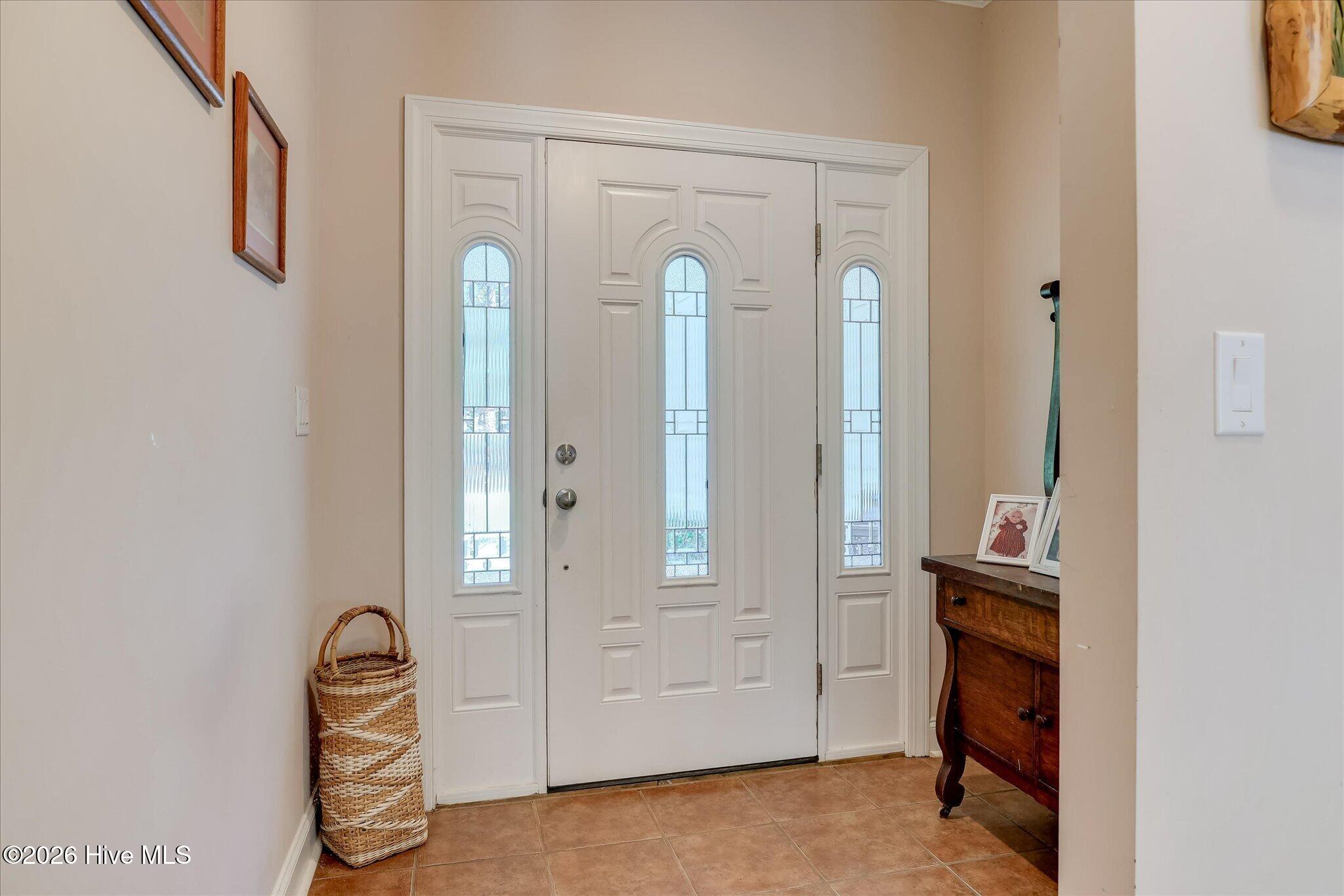 806 Sturbridge Drive Property Photo 8