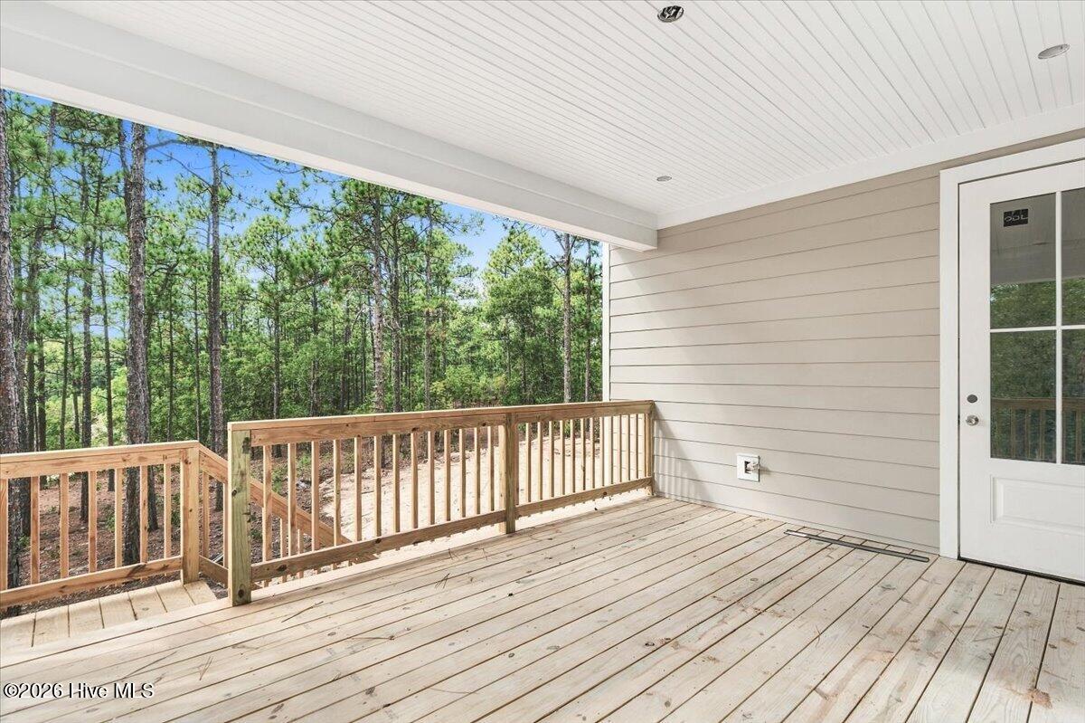 172 Woodbine Way Property Photo 5