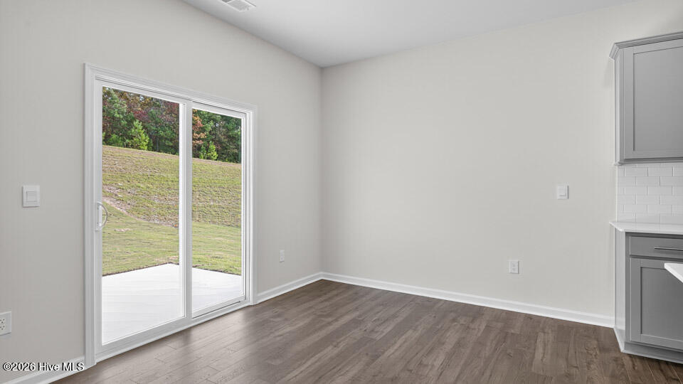 1013 Misty Creek Drive Property Photo 6