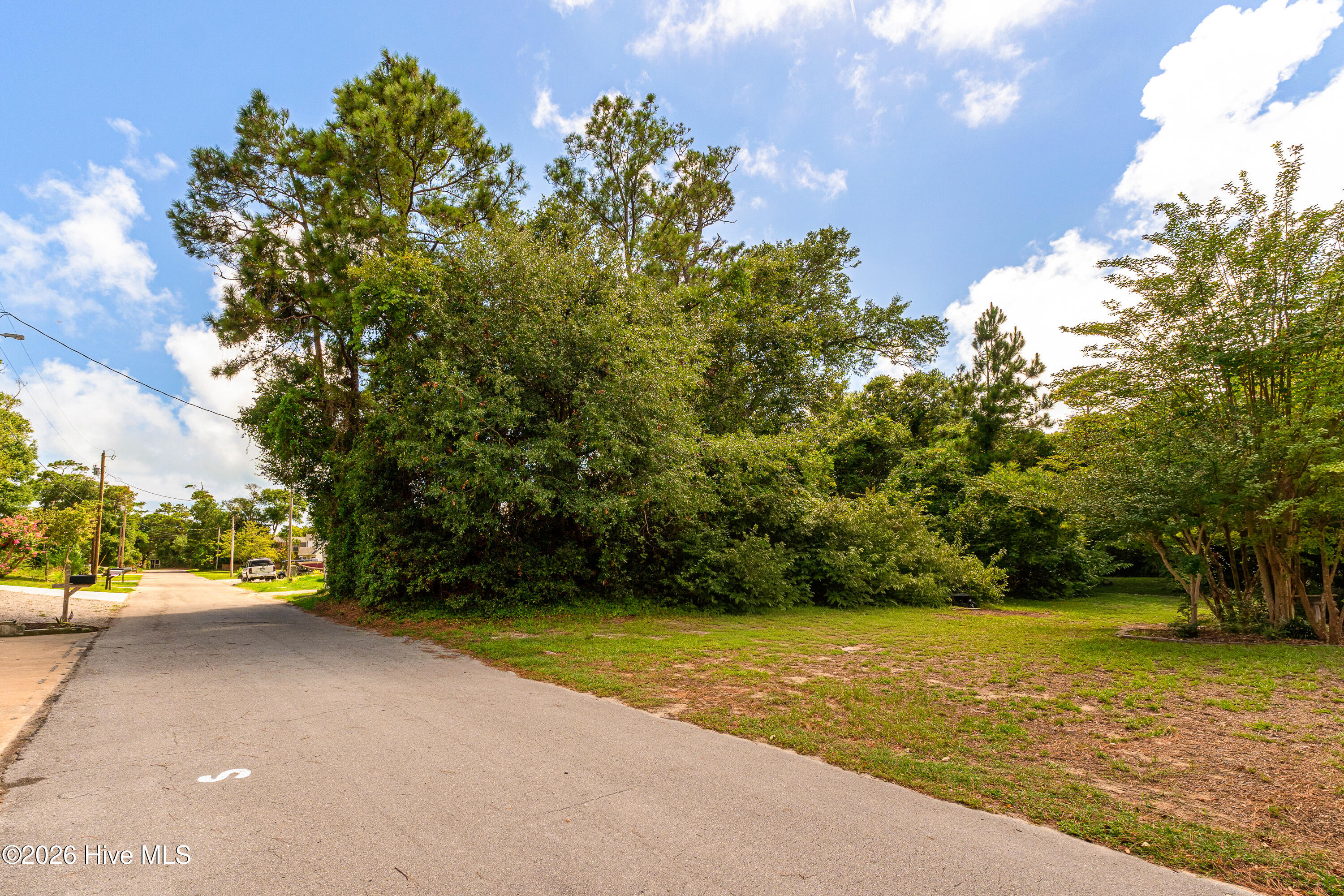 311 Lamroc Drive Property Photo 6