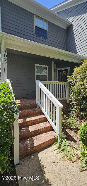 8331 Hempshire Place 102 Property Photo 6