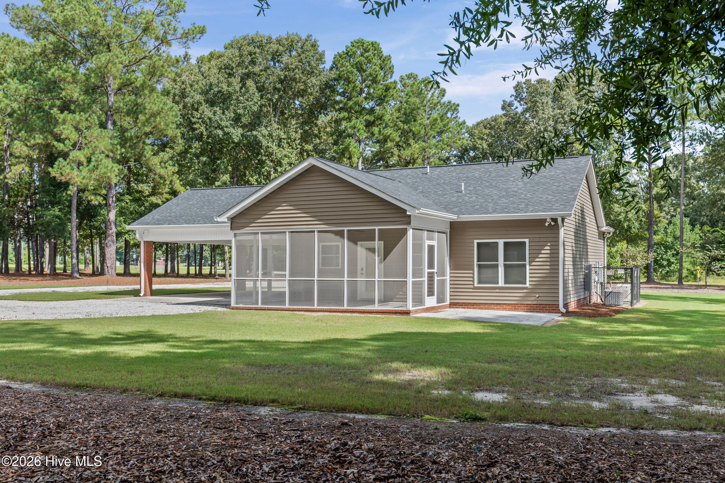 2543 Quaker Road Property Photo 6