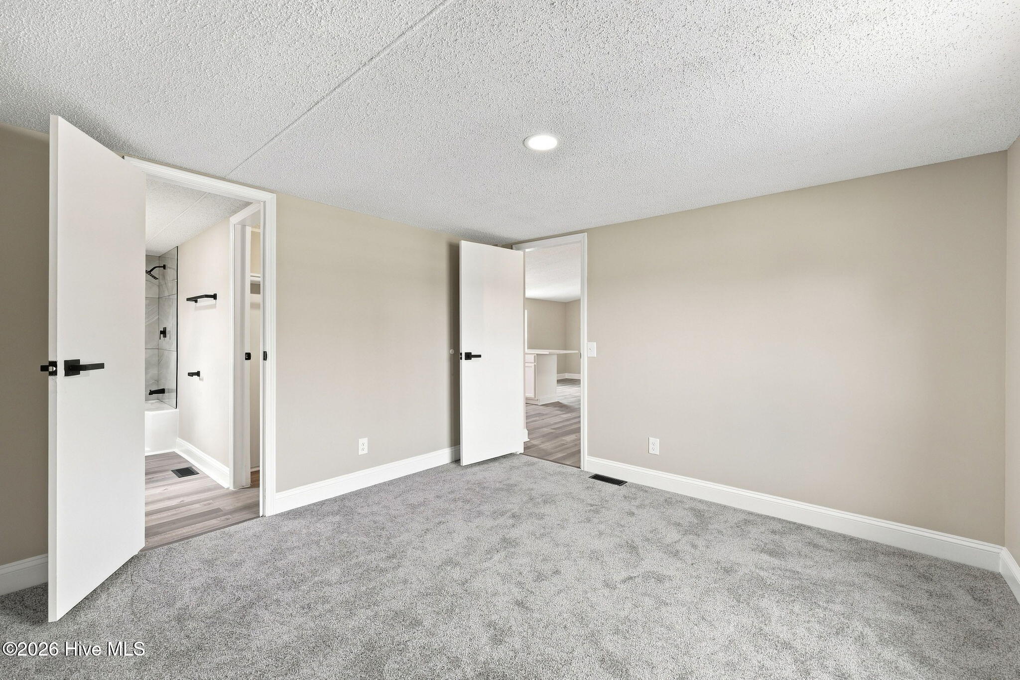 2503 State Drive Property Photo 16
