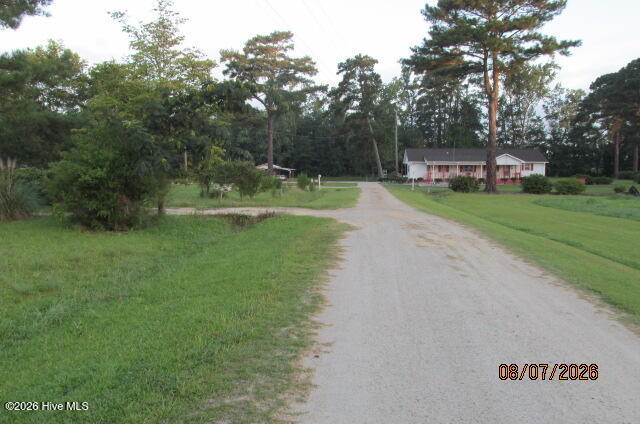 17 Dot Avenue Property Photo 8
