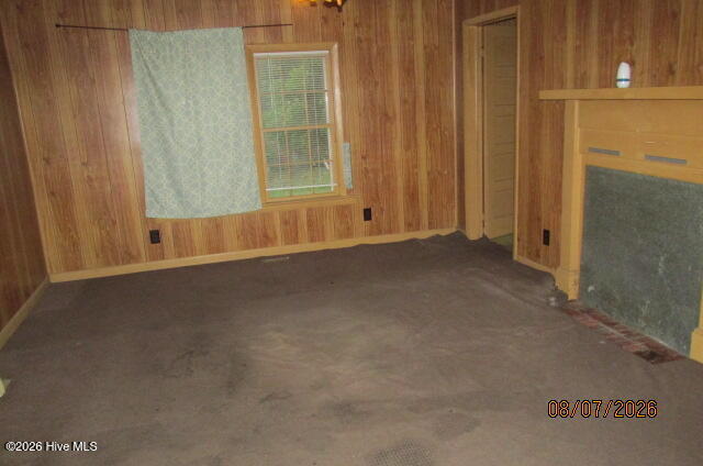 17 Dot Avenue Property Photo 10